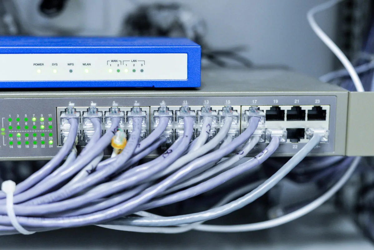 Network switch με δομημένη καλωδίωση - εγκατάσταση CNSTECH