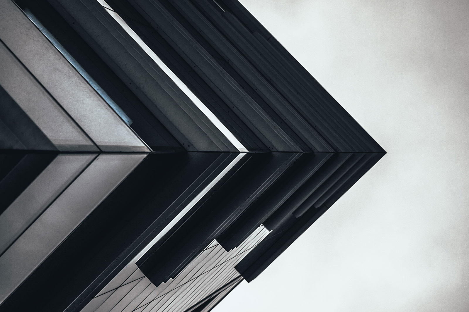 Φωτισμός Led 1 jackson jost RMynbTjDu g unsplash edited